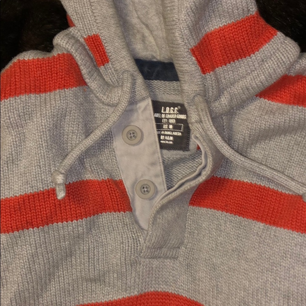 Sweatshirt/Hoodie